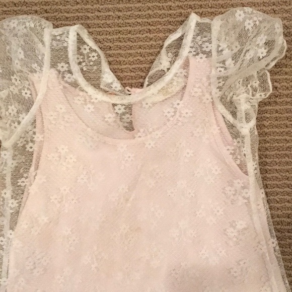 MONNALISA FRENCH LACE DRESS . Gorgeous in pristine condition . - Picture 2 of 7